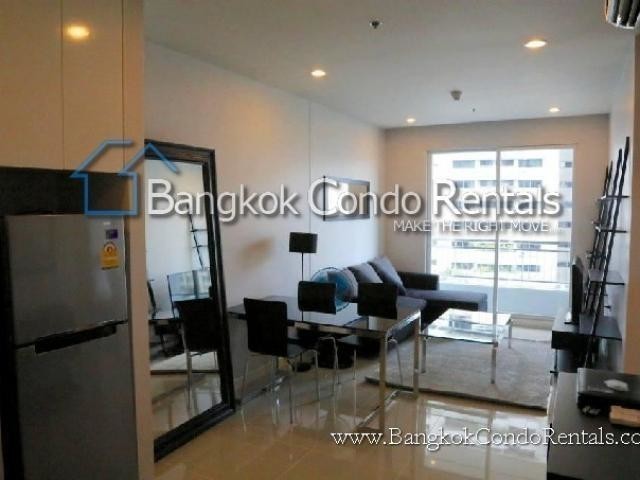 1 Bed Condo for Rent at The Circle Condominium