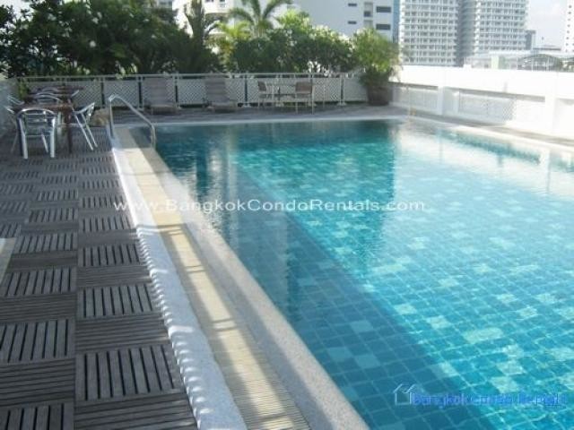 2 Bed Apartment in Thonglor