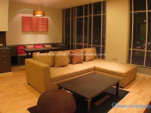 2 bed Baan Sathorn Chaophraya