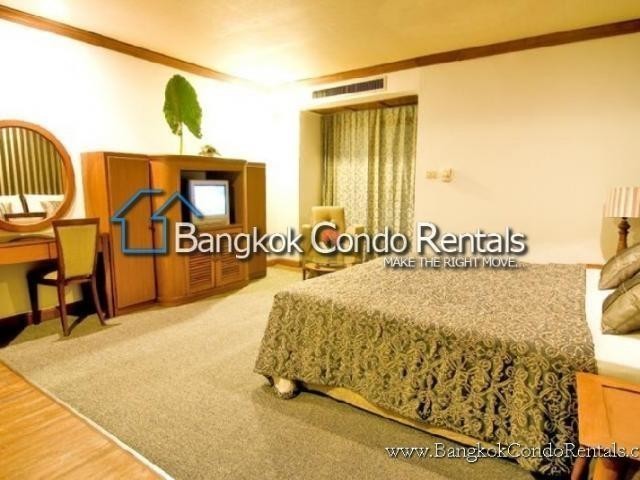 2 Bed Apartment for Rent in Soi Rangnam