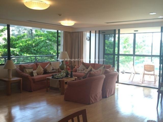 4 Bed Apartment for Rent in Sathorn 