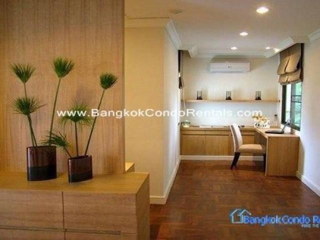 Apartment for Rent in Promphong