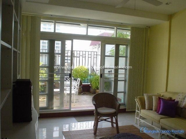 3 Bed Townhouse Phrom Phong