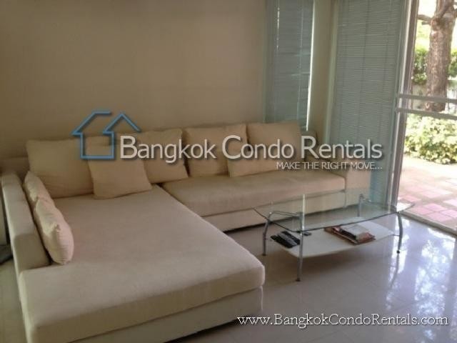 3 Bed Single House in Compound for Rent Bangna