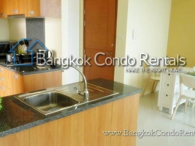 1 Bed Condo for Rent at Villa Sathorn