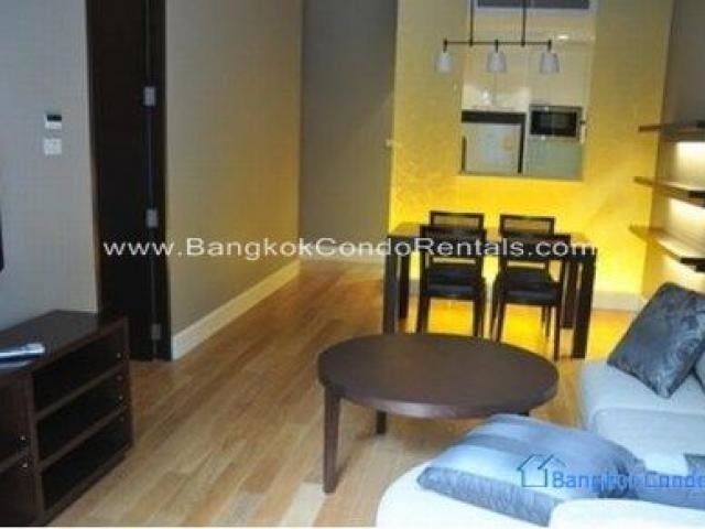 Nice1 Bed Sukhumvit Condo 