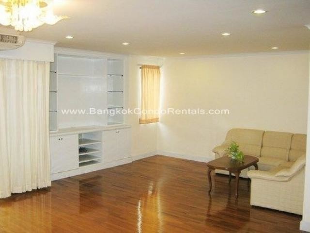 3 Bed condo for rent