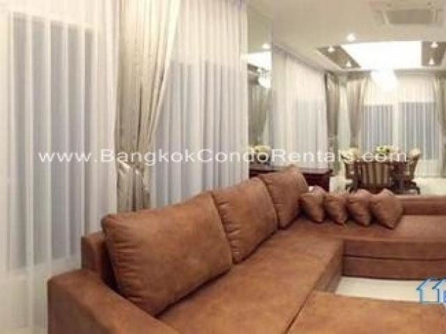 4 beds single house in Bangna
