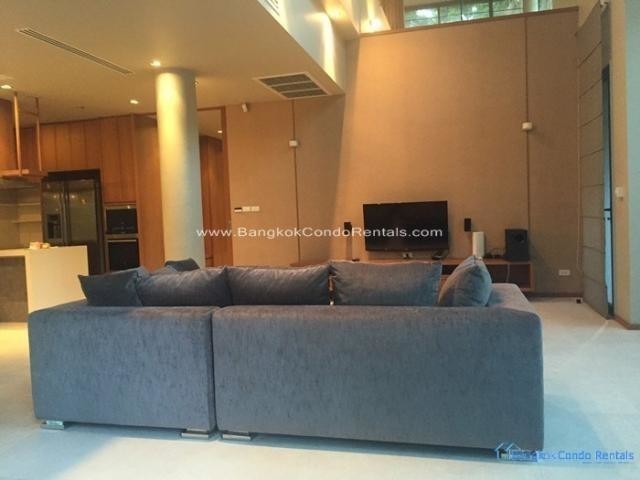 Single House for Rent in Rama 9