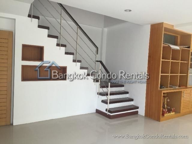 3 Bed Home Office for Rent in Rama 3