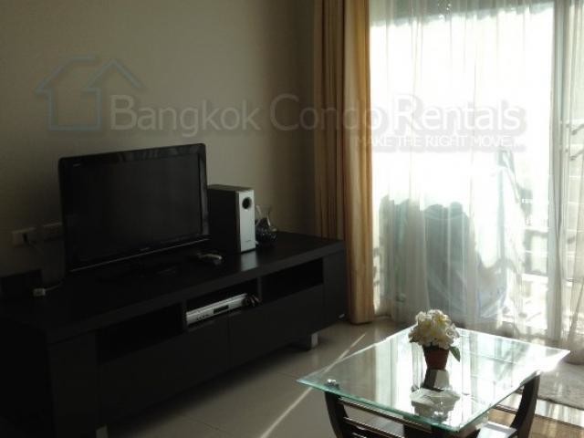 2 Bed Serene Place (Thanapat 24)