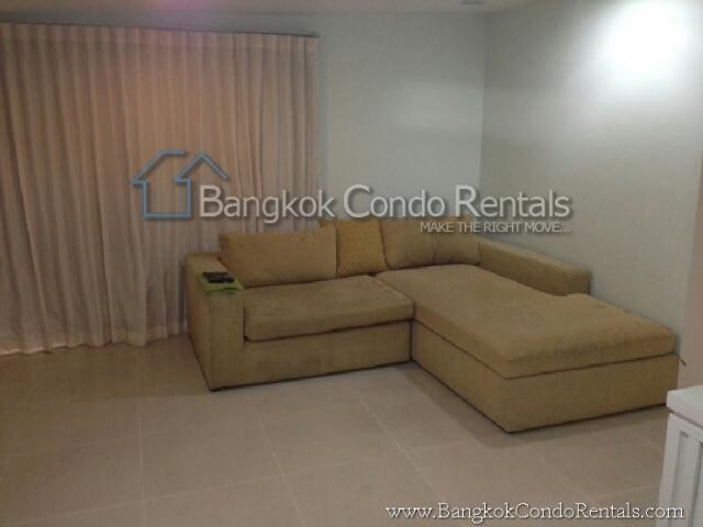 2 bed Sathorn Happy Land Tower