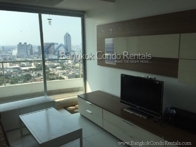 2 Bed Supalai River Place