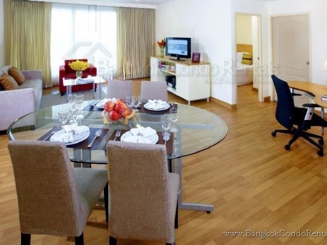 3 Bed  Apartment for rent in Asoke