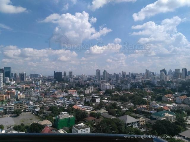 2 bed Supalai Place