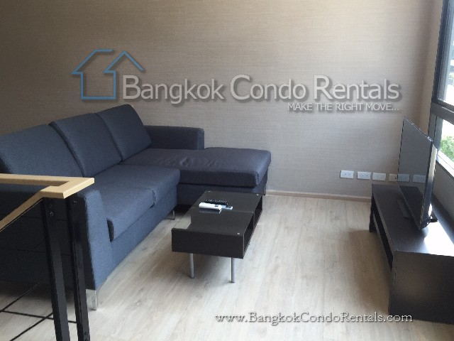 Town House for Rent in Pattanakarn.