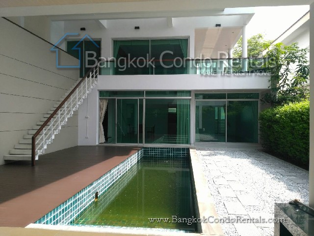 Single House for Rent in Thonglor.