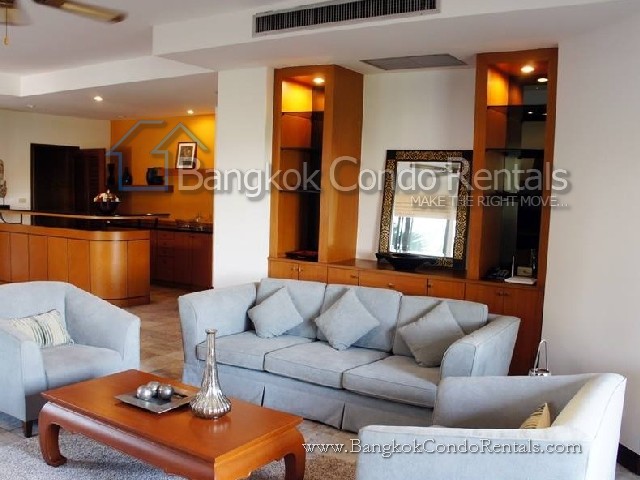 Apartment for Rent in Promphong