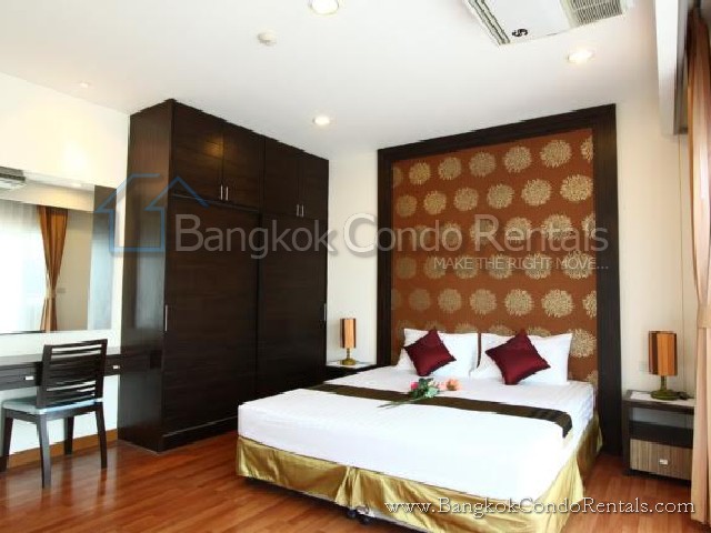 2 Bed Apartment for Rent in Phra Khanong 