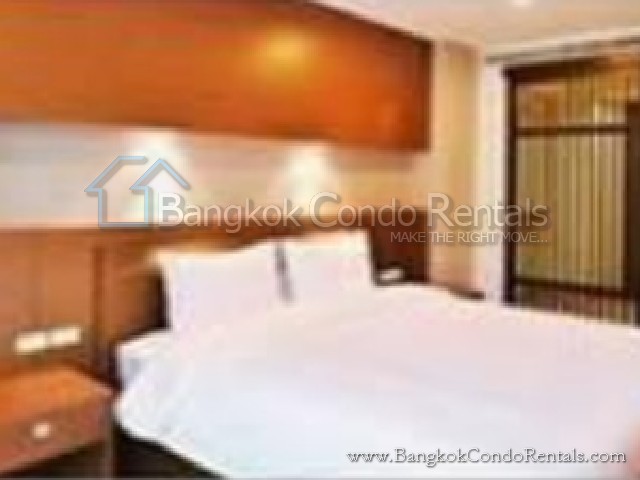 1 Bed Apartment for Rent in Ekkamai
