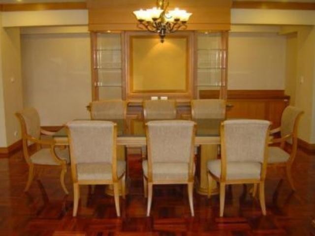 3 Bed for rent at Phrom Phong Apartment