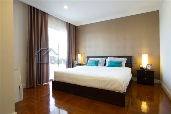 Apartment for Rent in Promphong