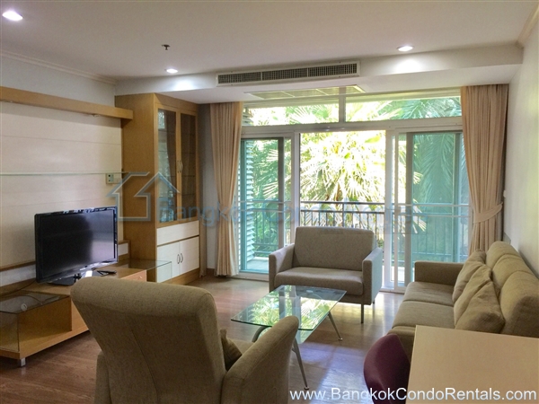 Wattana Suites