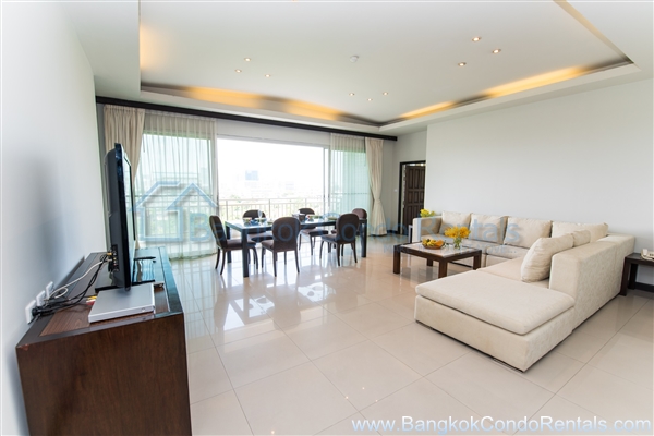 4 bed Baan Thirapa