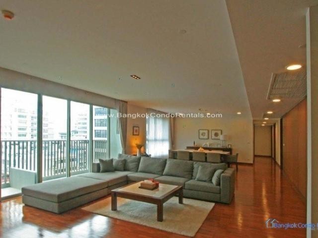 4 bed Apartment for Rent in Asoke