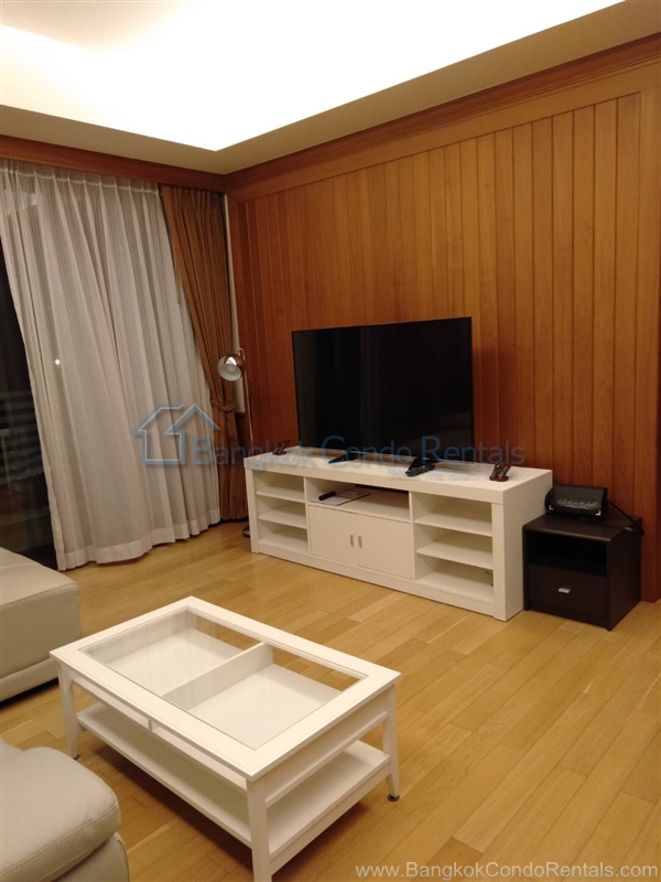 2 Beds Condo for Rent