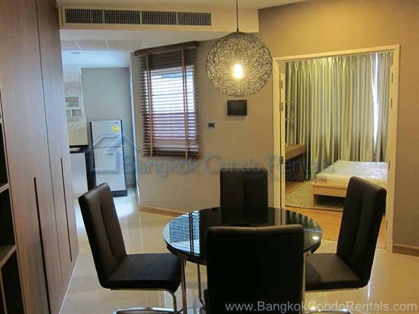 2 Beds Condo for Rent