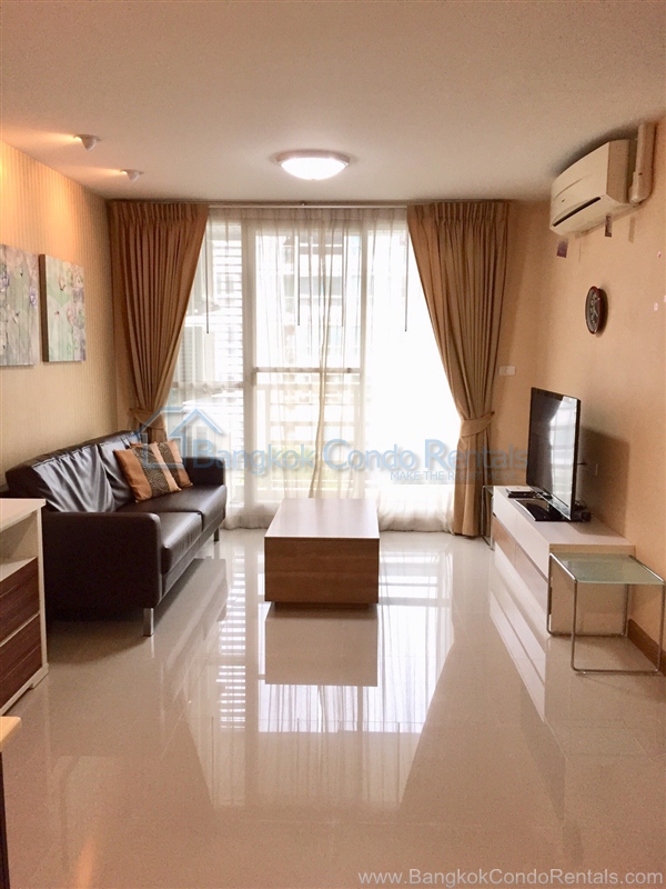 2 Beds Condo for Rent