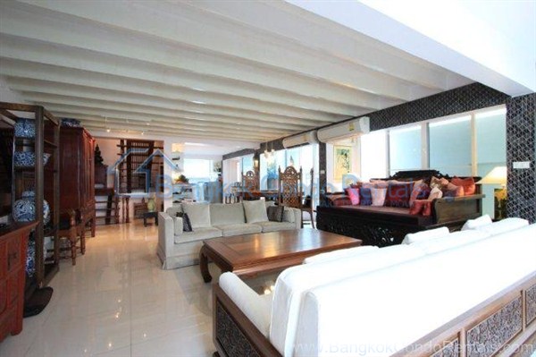 Townhouse for Rent in Sathorn