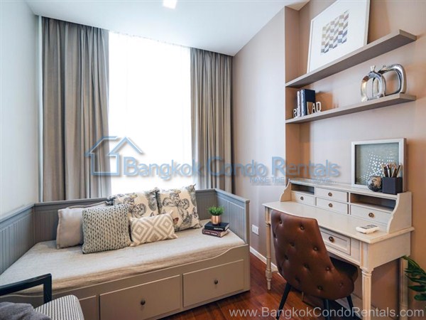 2 Beds Condo for Rent