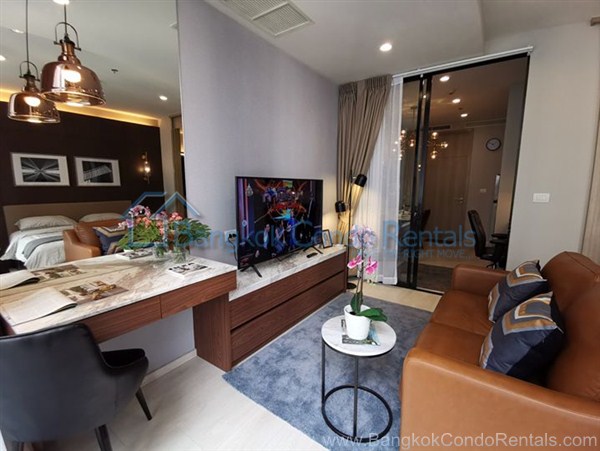 1 bed Noble Ploenchit