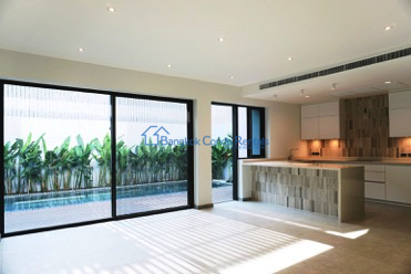 4 bed Phrom Phong House