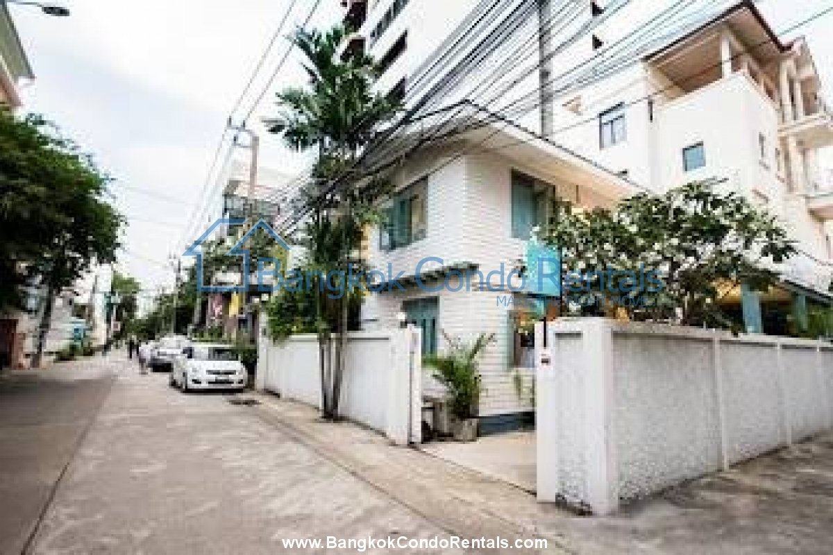 3 bed Single House Sukhumvit