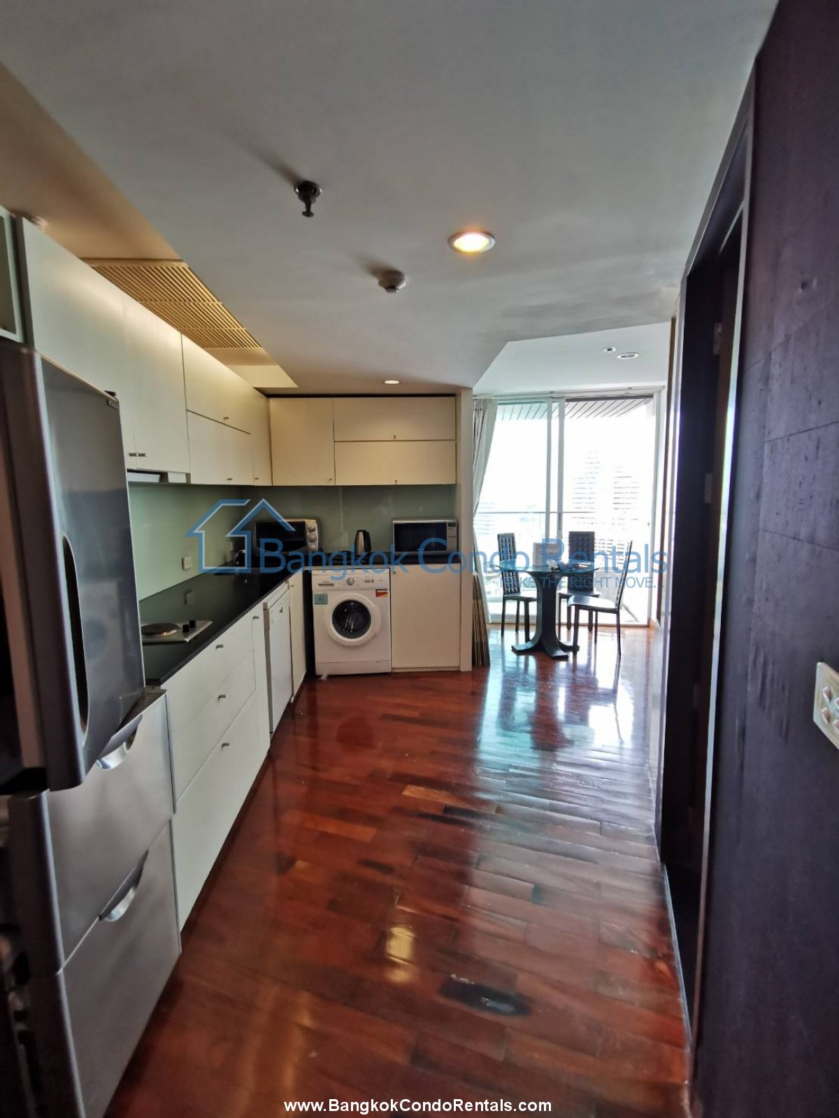 1 bed Urbana Langsuan