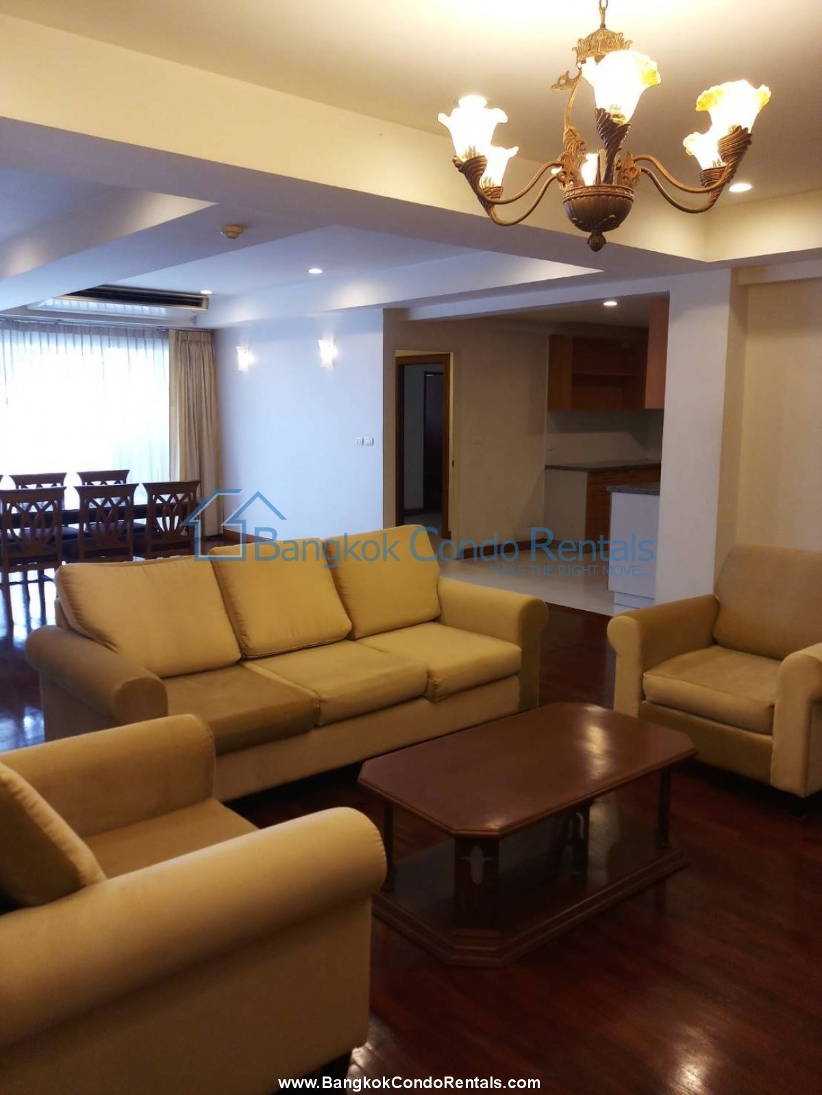 3 bed Apartment Phloenchit