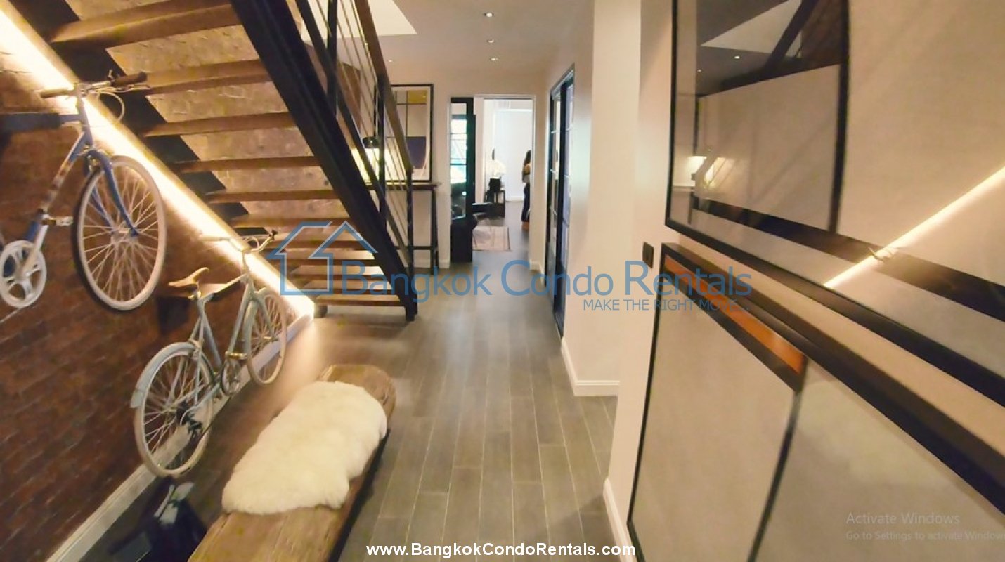 5 bed Penthouse Condominium