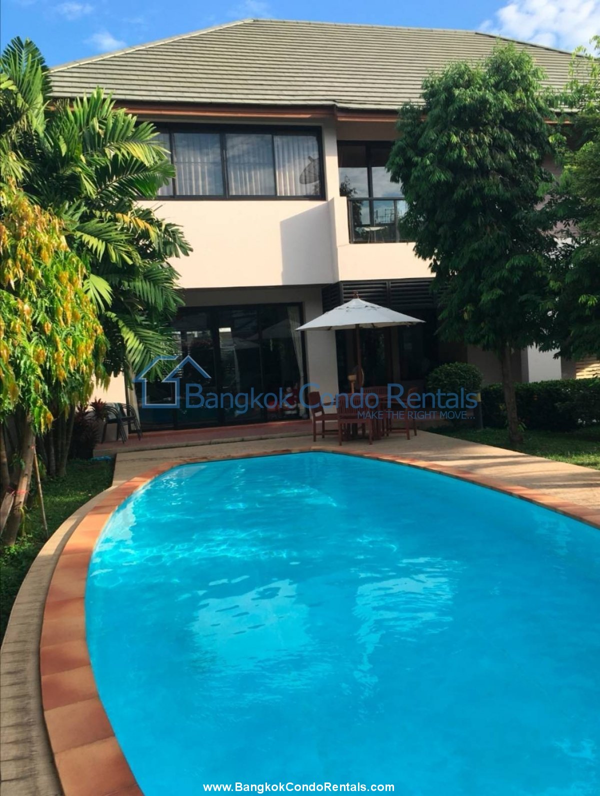 4 bed Single House Ekkamai