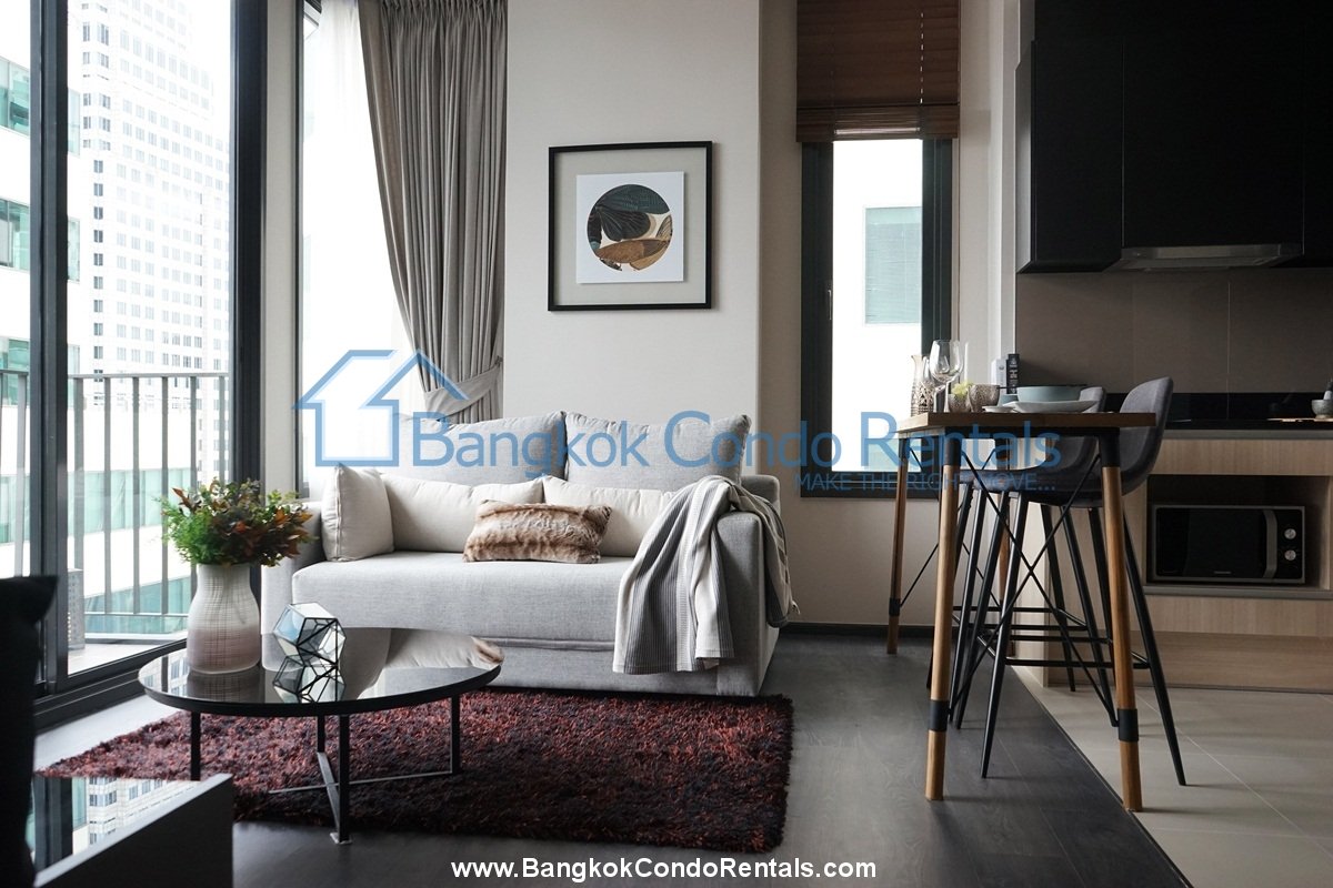 1 bed Edge Sukhumvit 23