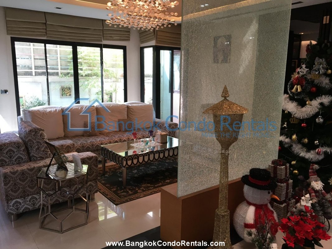 6 bed Single House Phrom Phong