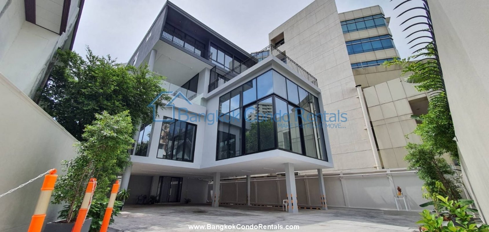 Single House Thonglor, 3 Bed 5 Bath, 930sqm