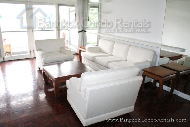 2 Bed Apartment in Chong Nonsi