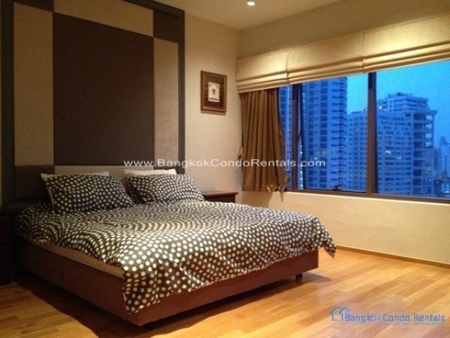 2 Bed Emporio Place