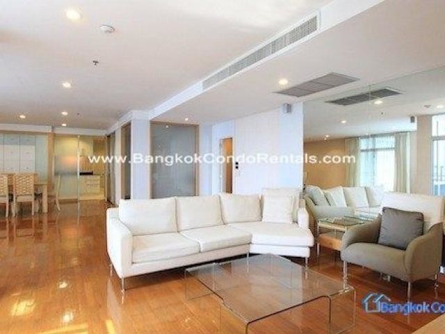 Large 3 Bed Condo Langsuan