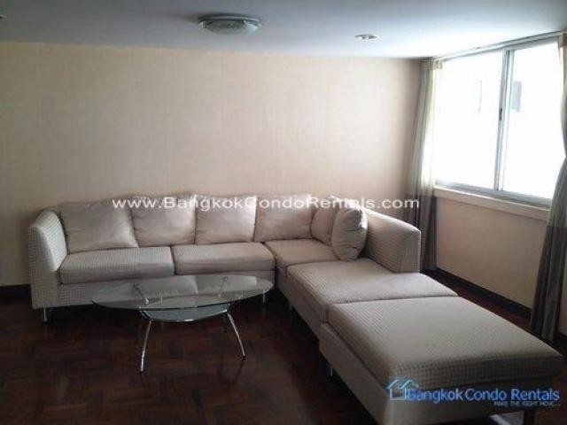 3 Bed for Rent in Phomphong