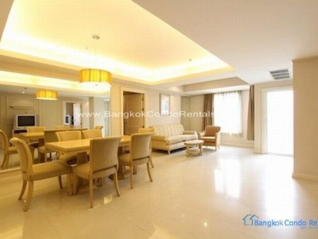 2 Bed Apartment Phrakhanong