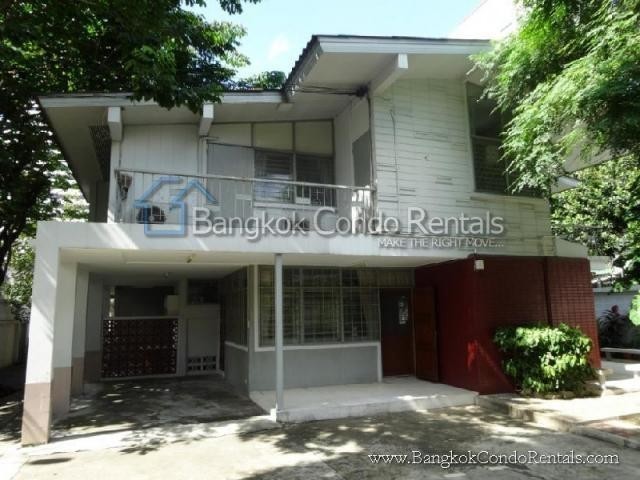 4 Bed Single House Asoke